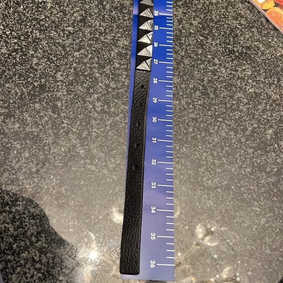 Michael Kors women belt 36 inches - Picture 8 of 9